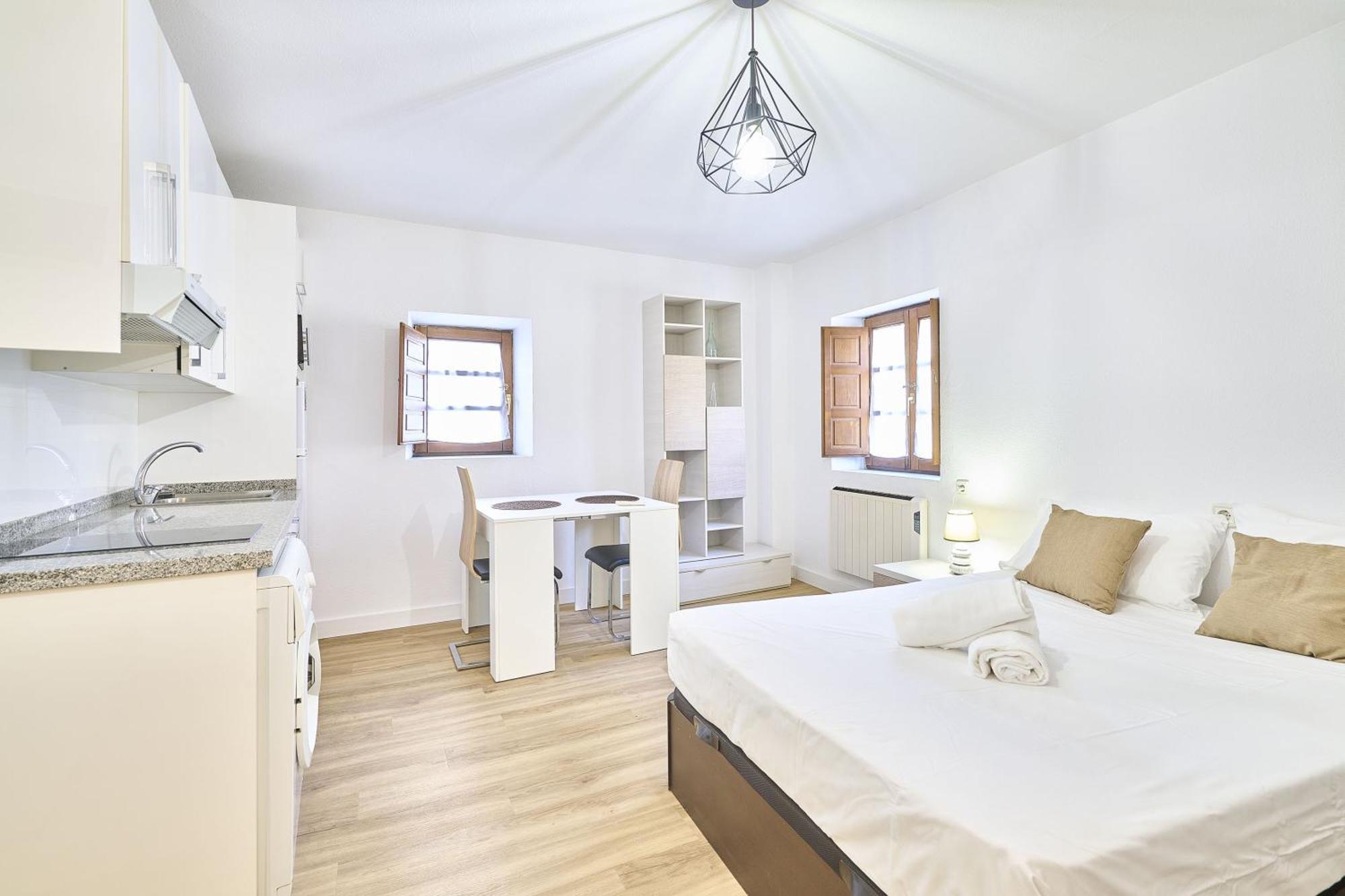 Traviesa 22 By Keyhom Apartment Salamanca Exterior foto